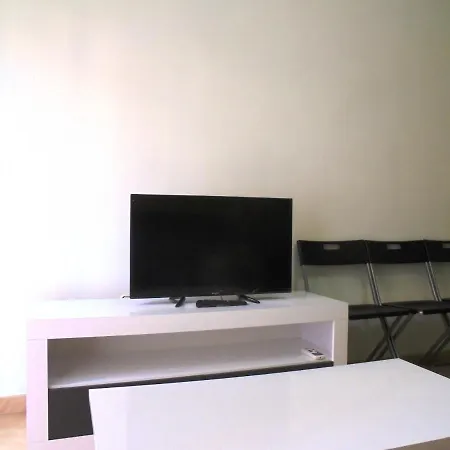 Llandels 21 Διαμέρισμα *